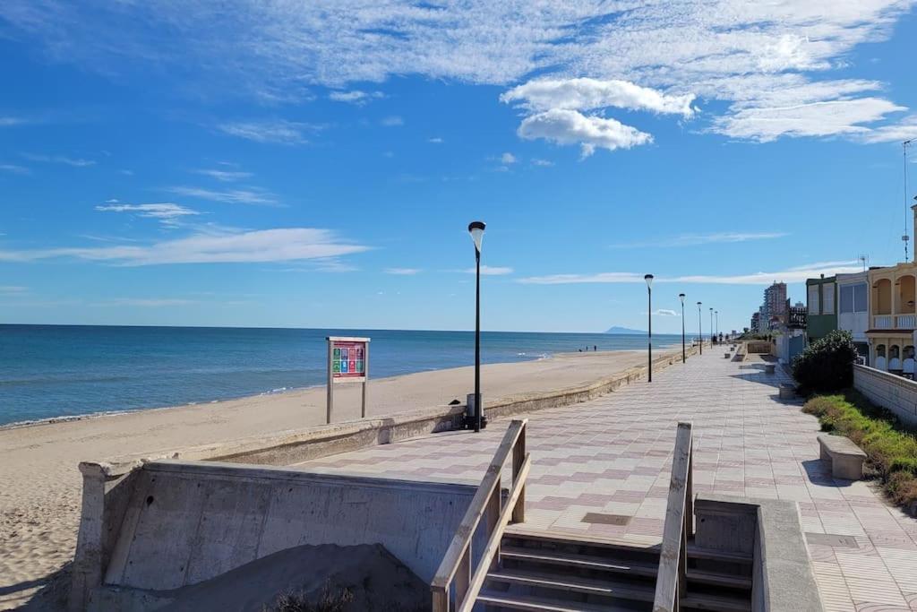 Beachfront House, Valencia, Wifi, Paddle Surf Board, Incredible Views Sueca Exterior photo